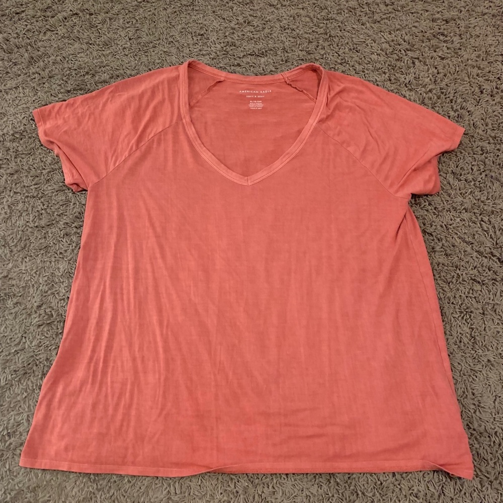 American Eagle T shirt